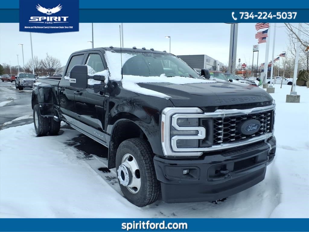 2026 Ford Super Duty F-350 DRW Platinum