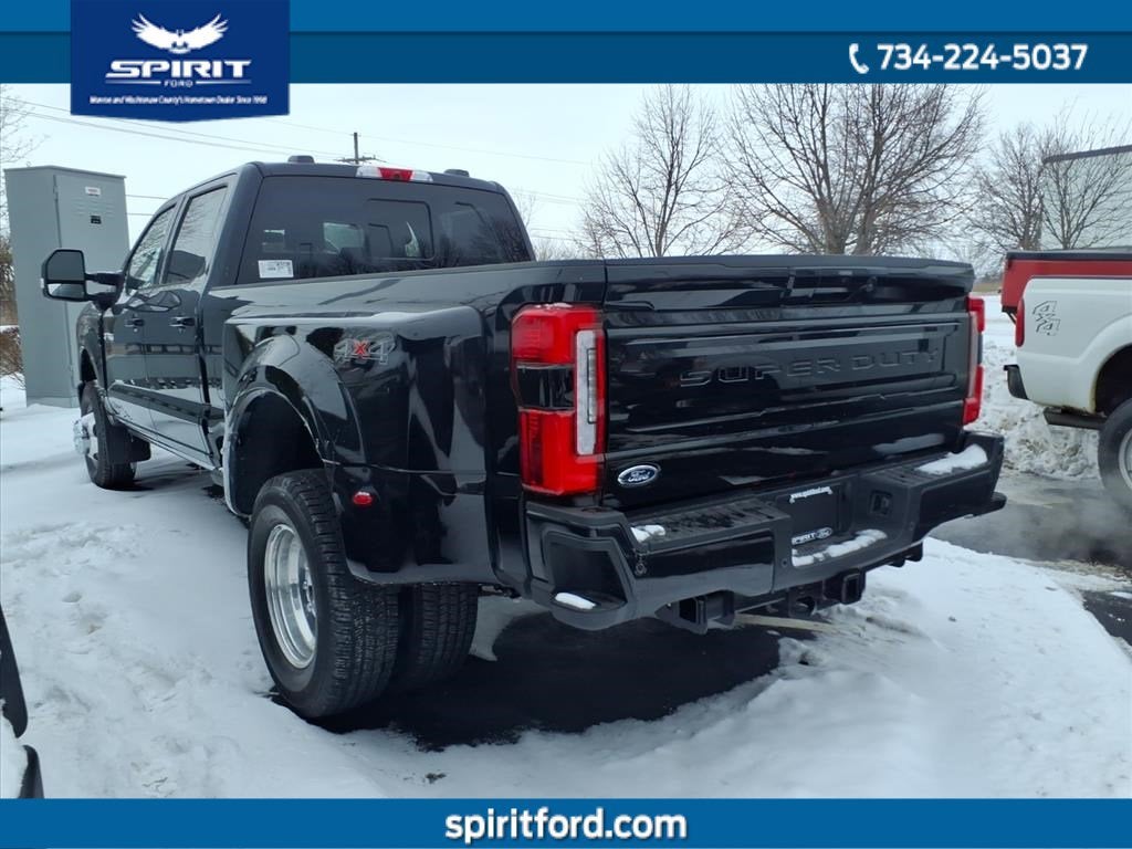 2026 Ford Super Duty F-350 DRW Platinum