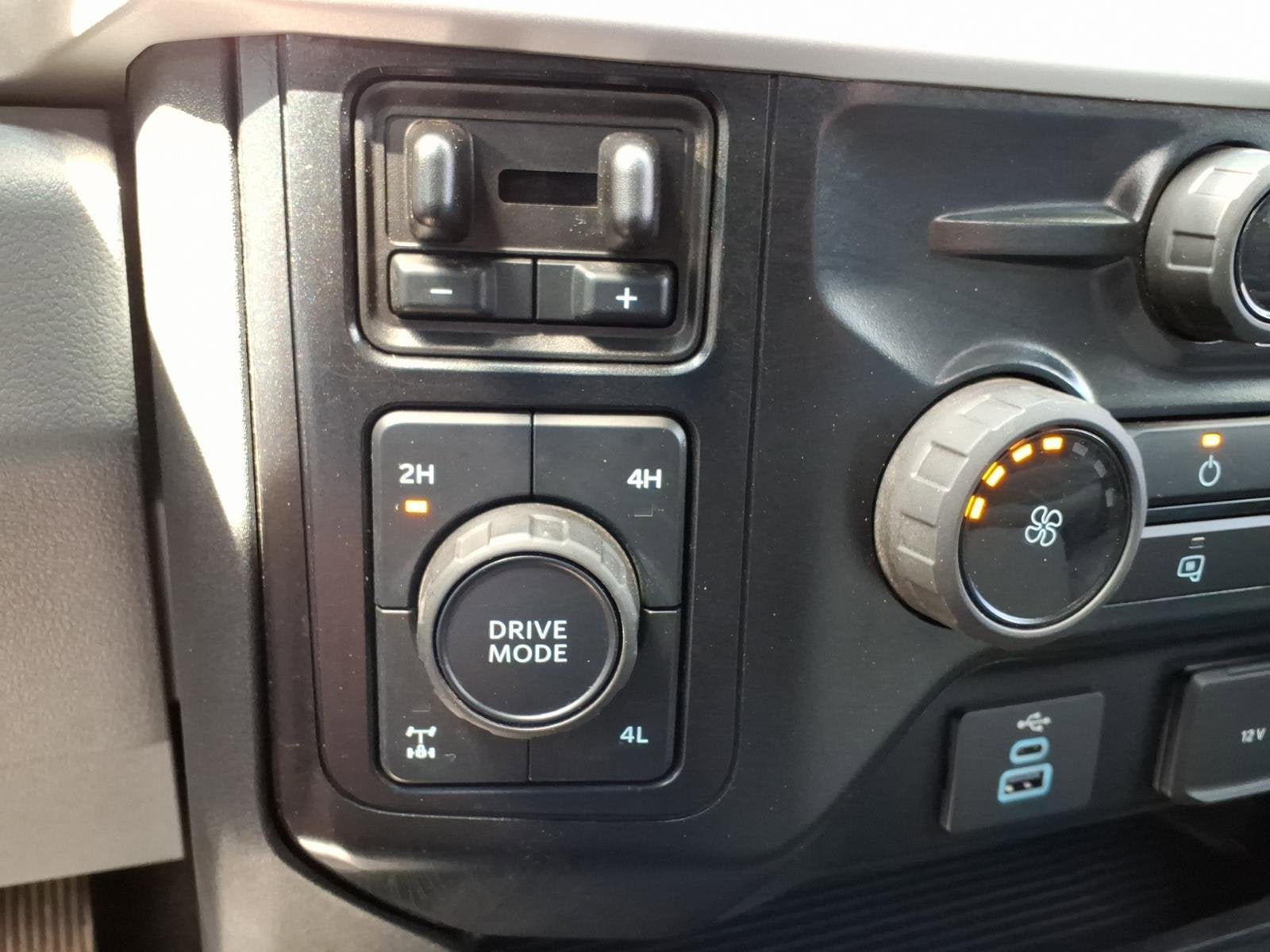 2024 Ford Super Duty F-350 SRW XL