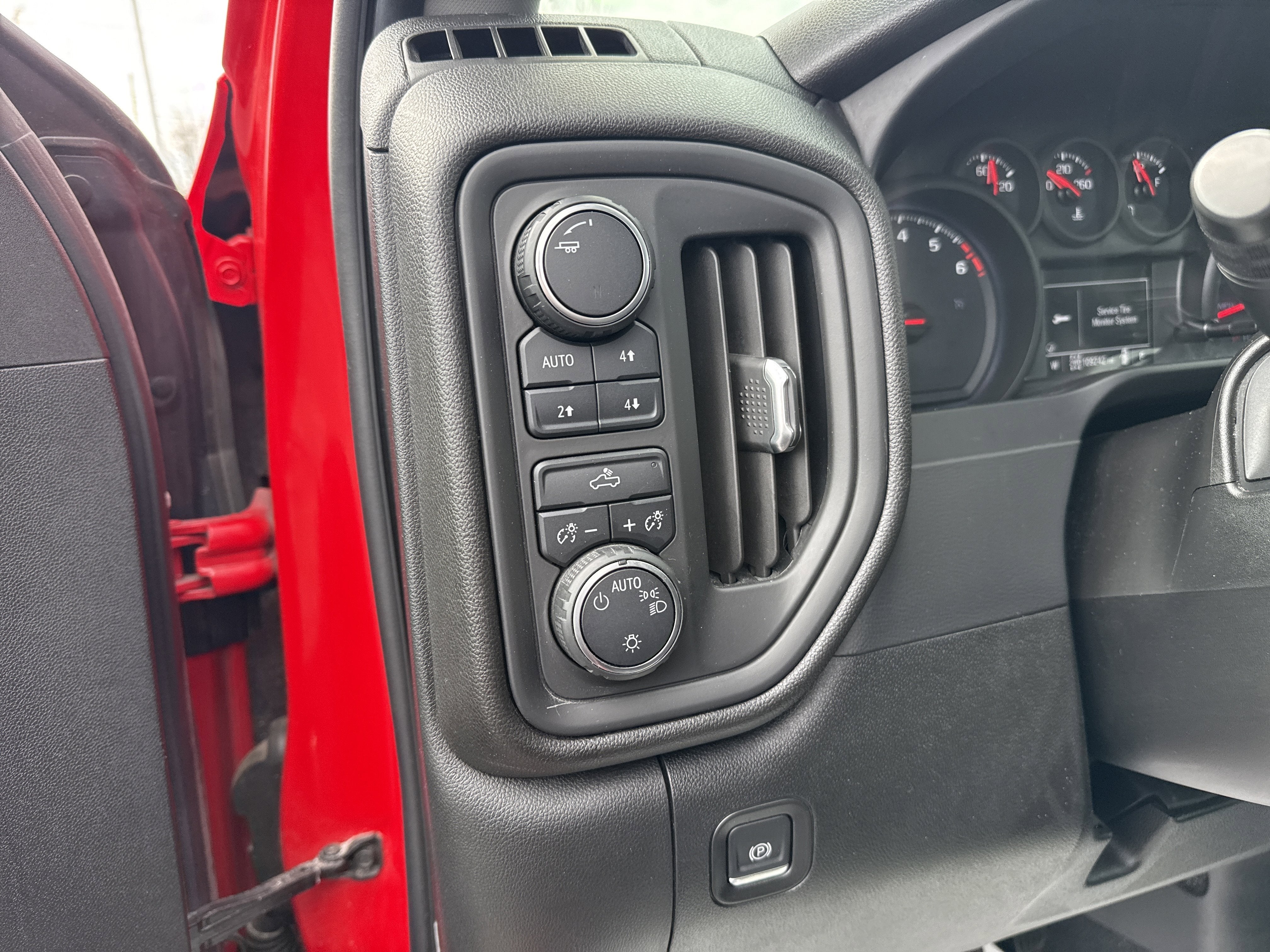 2019 Chevrolet Silverado 1500 Custom Trail Boss