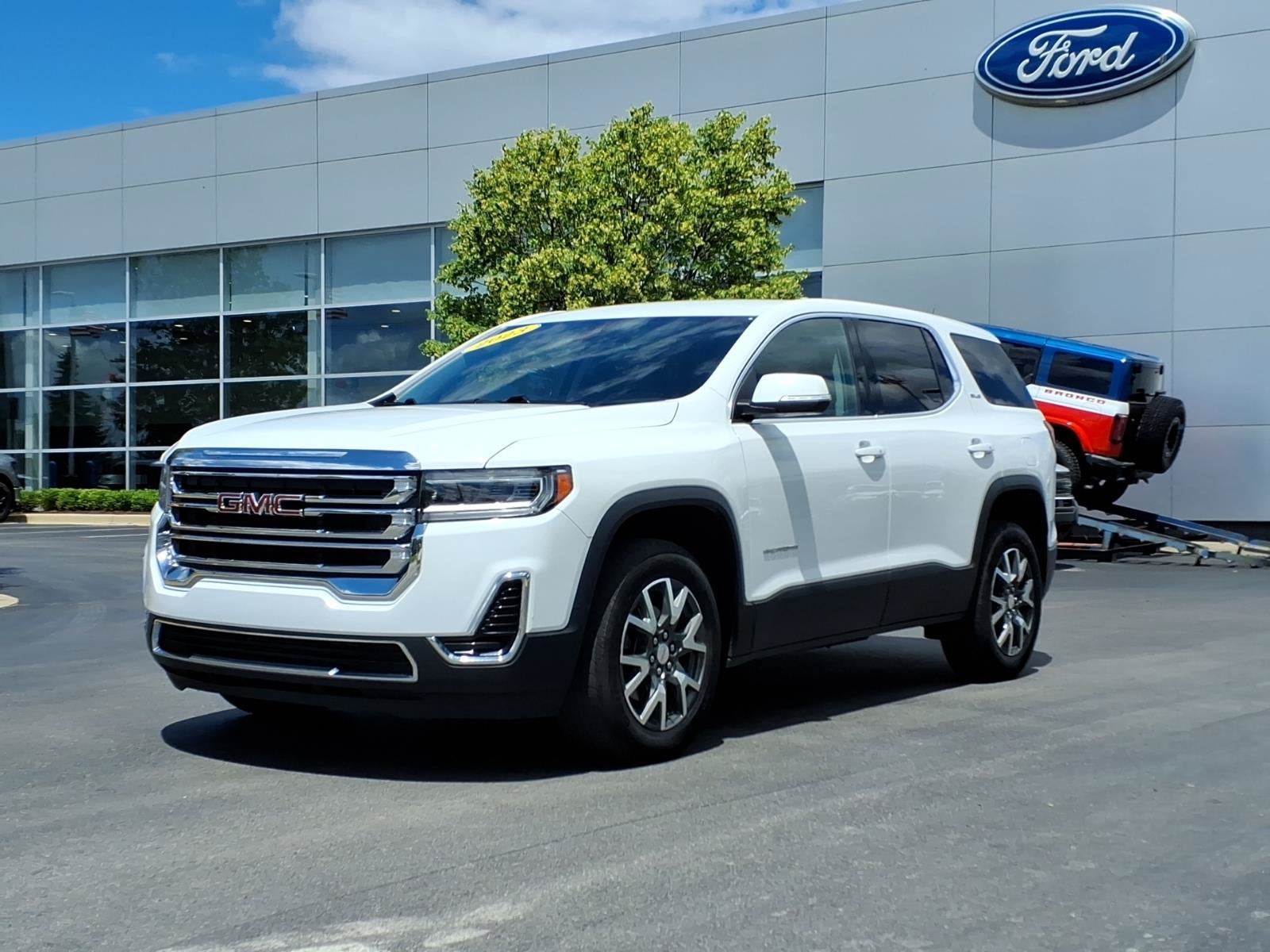 2023 GMC Acadia SLE