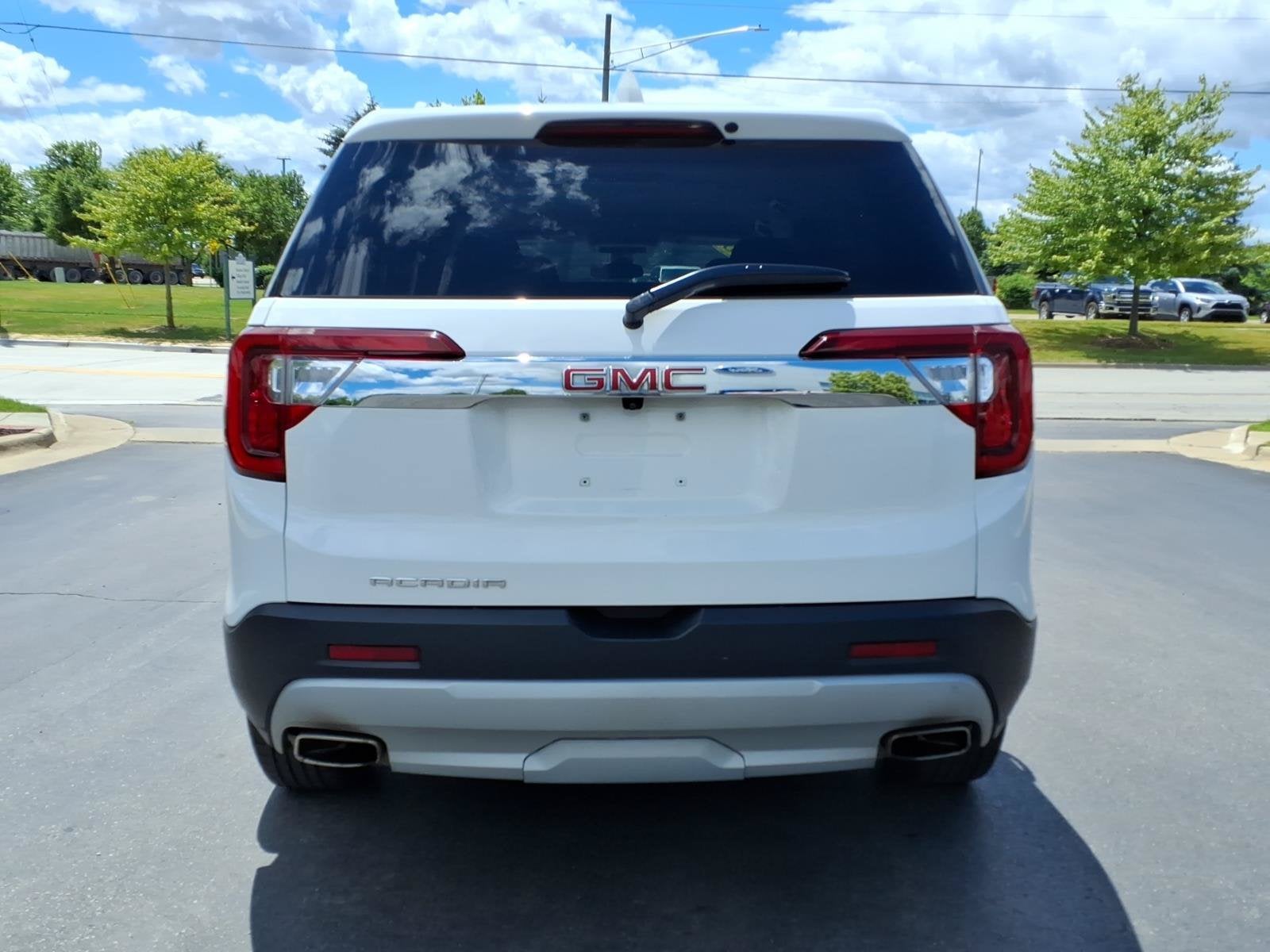 2023 GMC Acadia SLE