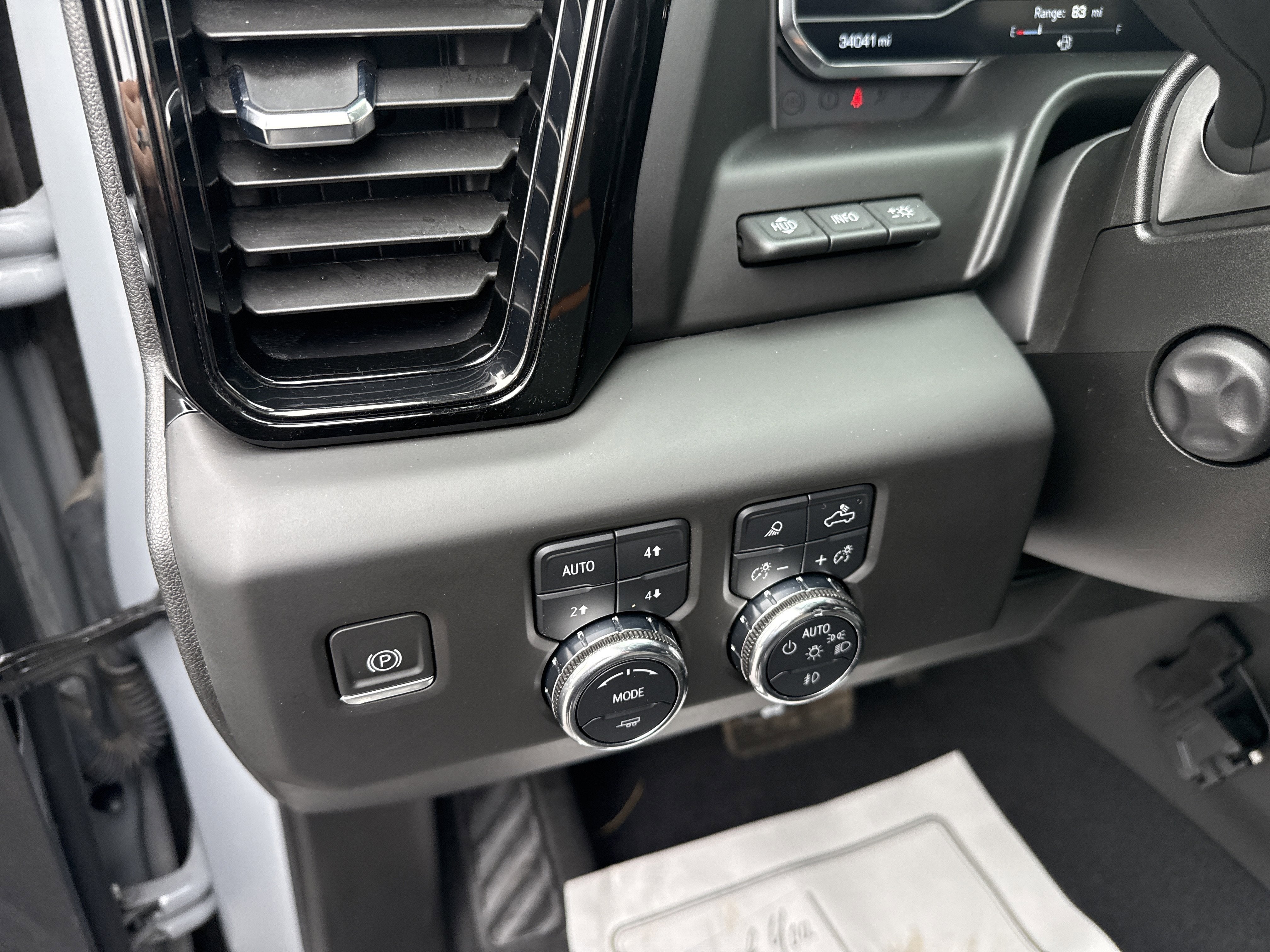 2024 GMC Sierra 1500 AT4