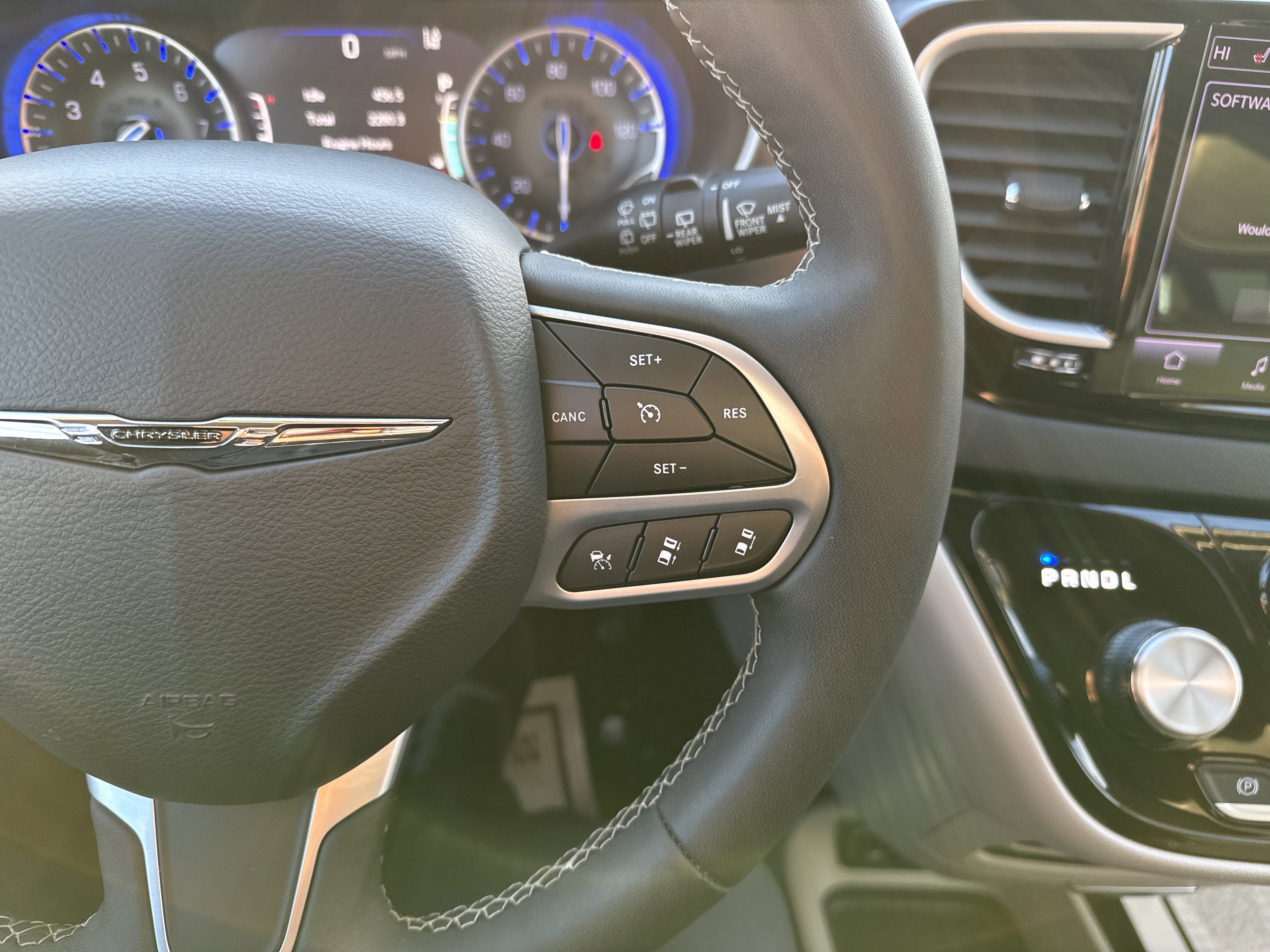 2023 Chrysler Pacifica Touring L