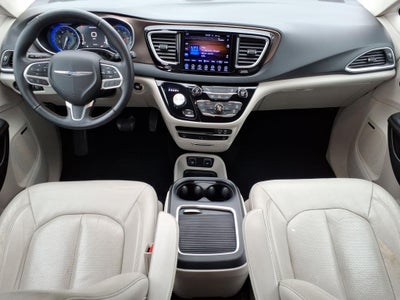 2017 Chrysler Pacifica Touring L Plus