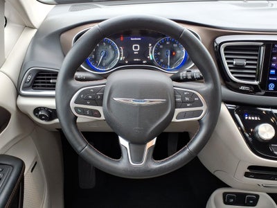 2017 Chrysler Pacifica Touring L Plus