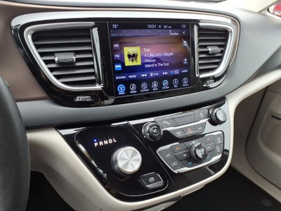 2017 Chrysler Pacifica Touring L Plus