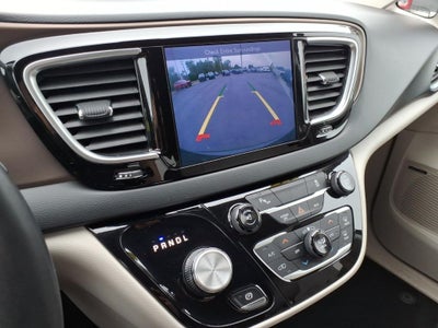 2017 Chrysler Pacifica Touring L Plus