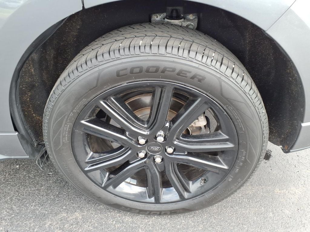 2022 Ford Edge ST Line