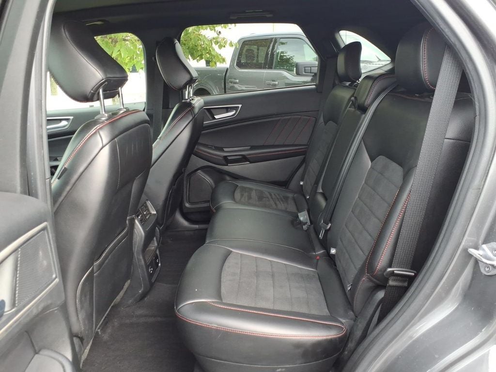 2022 Ford Edge ST Line