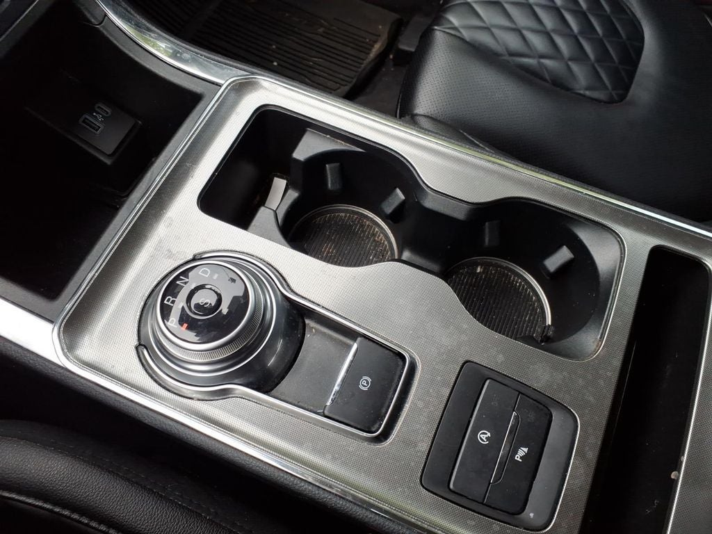 2024 Ford Edge Titanium