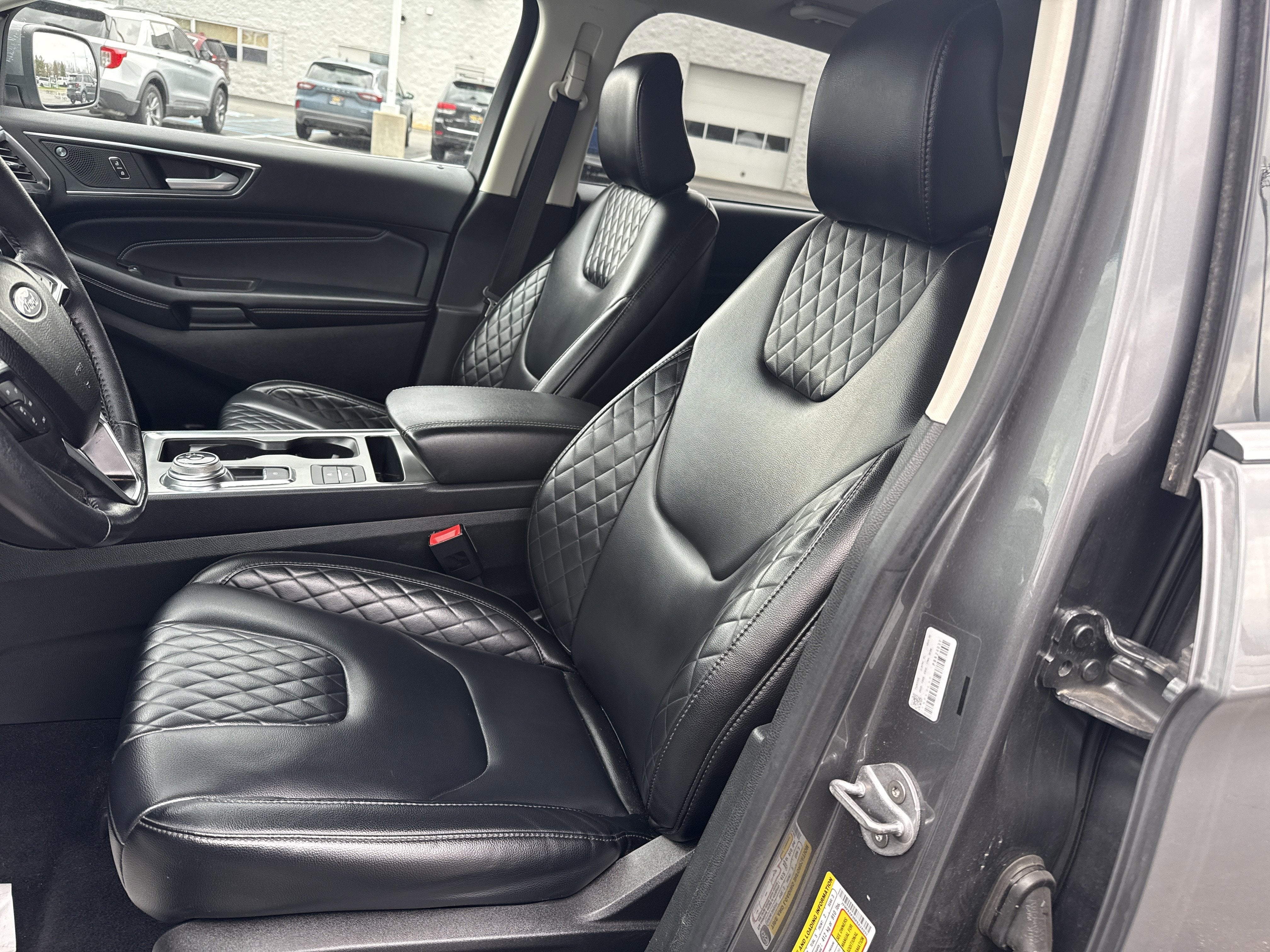 2023 Ford Edge Titanium