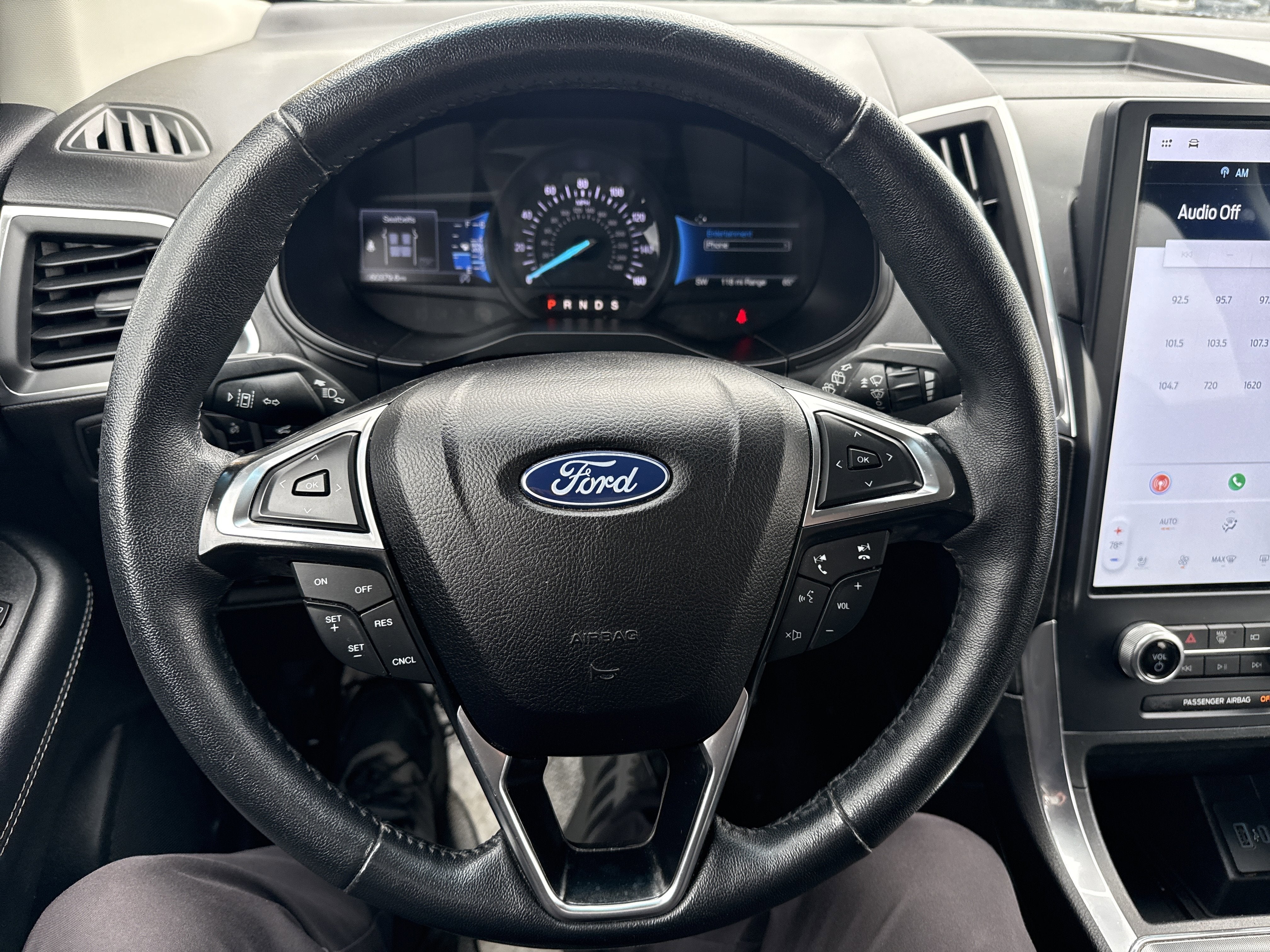 2023 Ford Edge Titanium