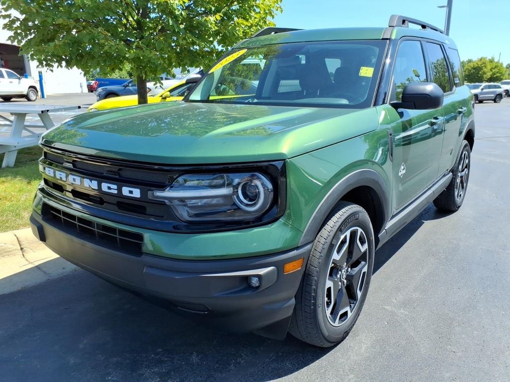 2023 Ford Bronco Sport Outer Banks 4WD photo