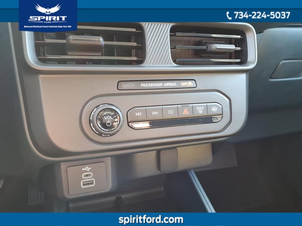 2025 Ford Maverick XL