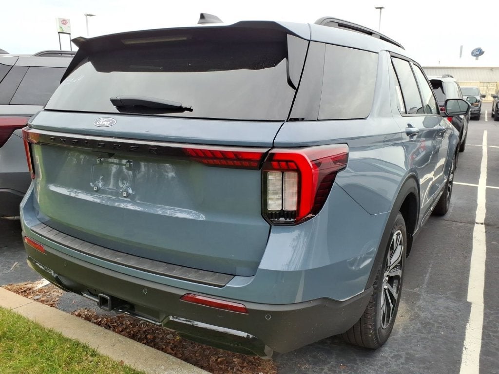 2027 Ford Explorer ST-Line