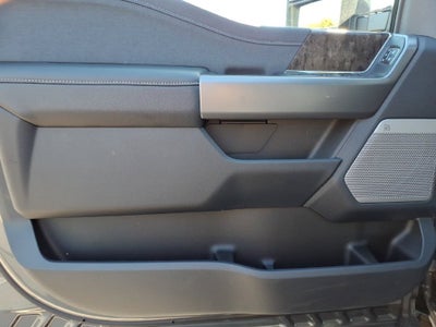 2027 Ford Super Duty F-350® Lariat®