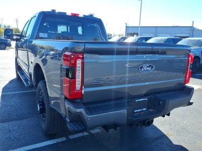 2027 Ford Super Duty F-350® Lariat®