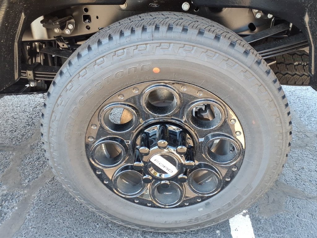 2027 Ford Super Duty F-350® Lariat®