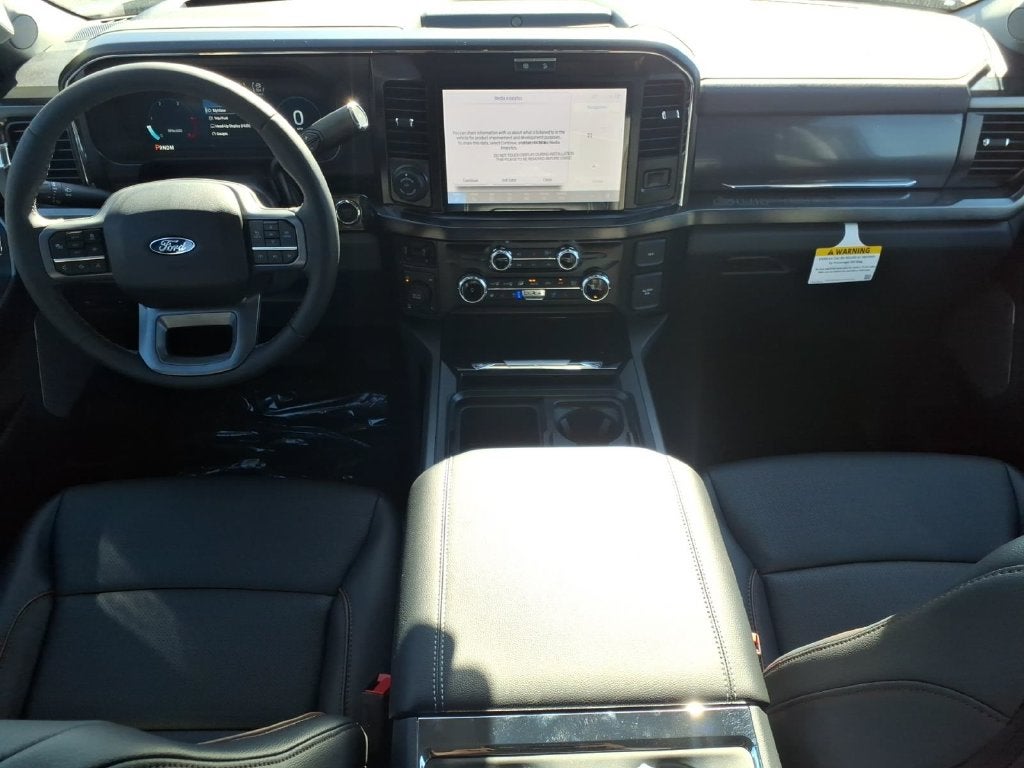 2027 Ford Super Duty F-350® Lariat®
