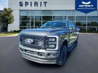 2027 Ford Super Duty F-350® Lariat®