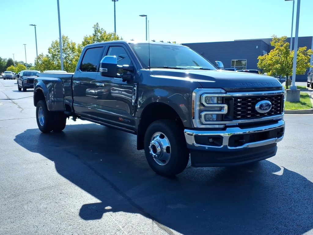 2026 Ford Super Duty F-350® Lariat®