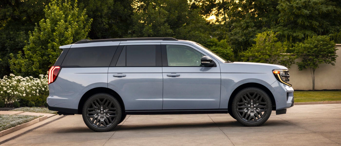 2027 Ford Expedition Exterior Parked In Driveway With Trees